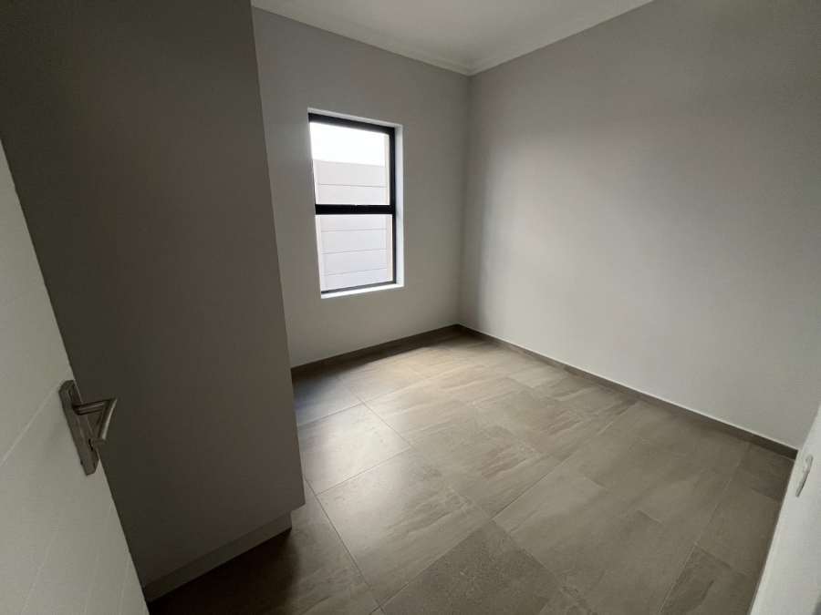 2 Bedroom Property for Sale in Table View Western Cape